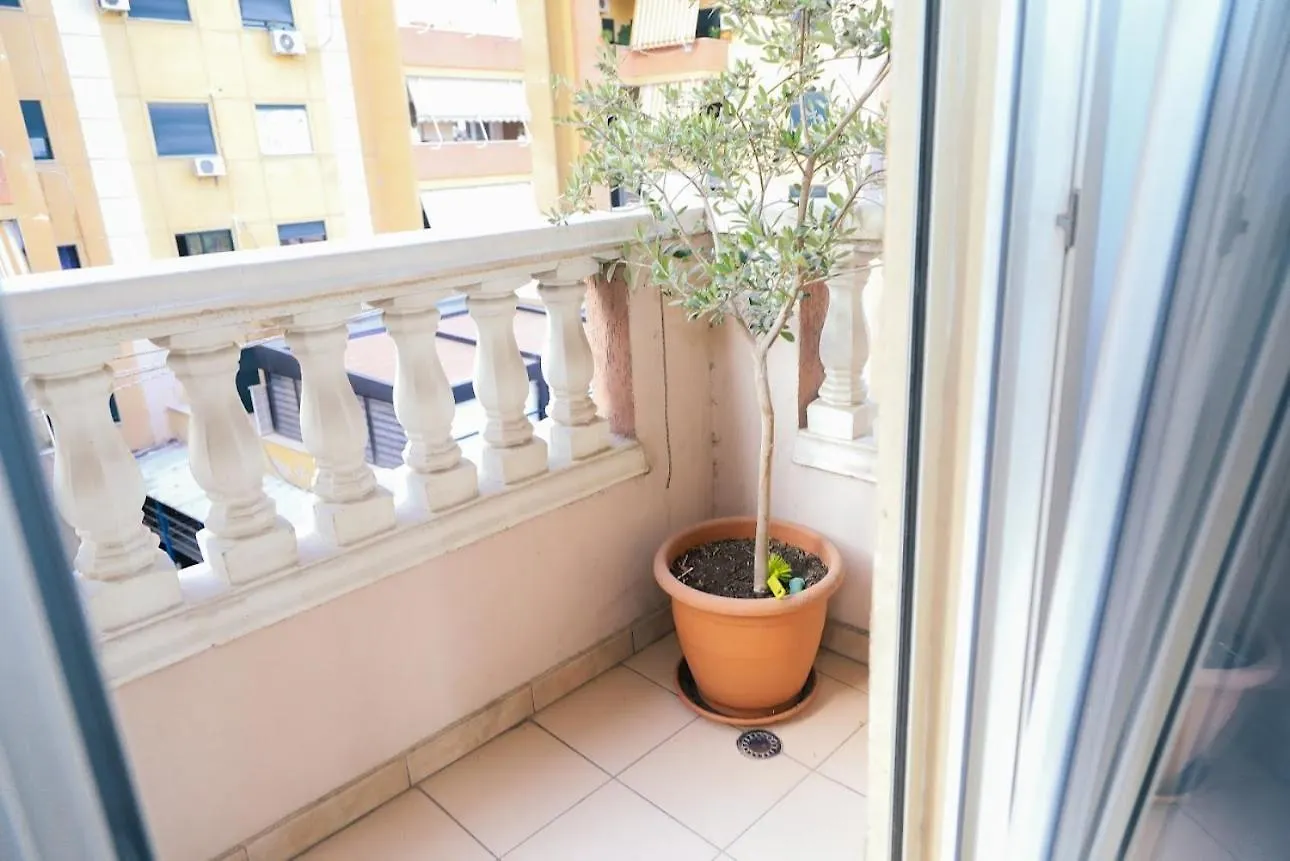 Luxury Center Apartments 3 Tirana