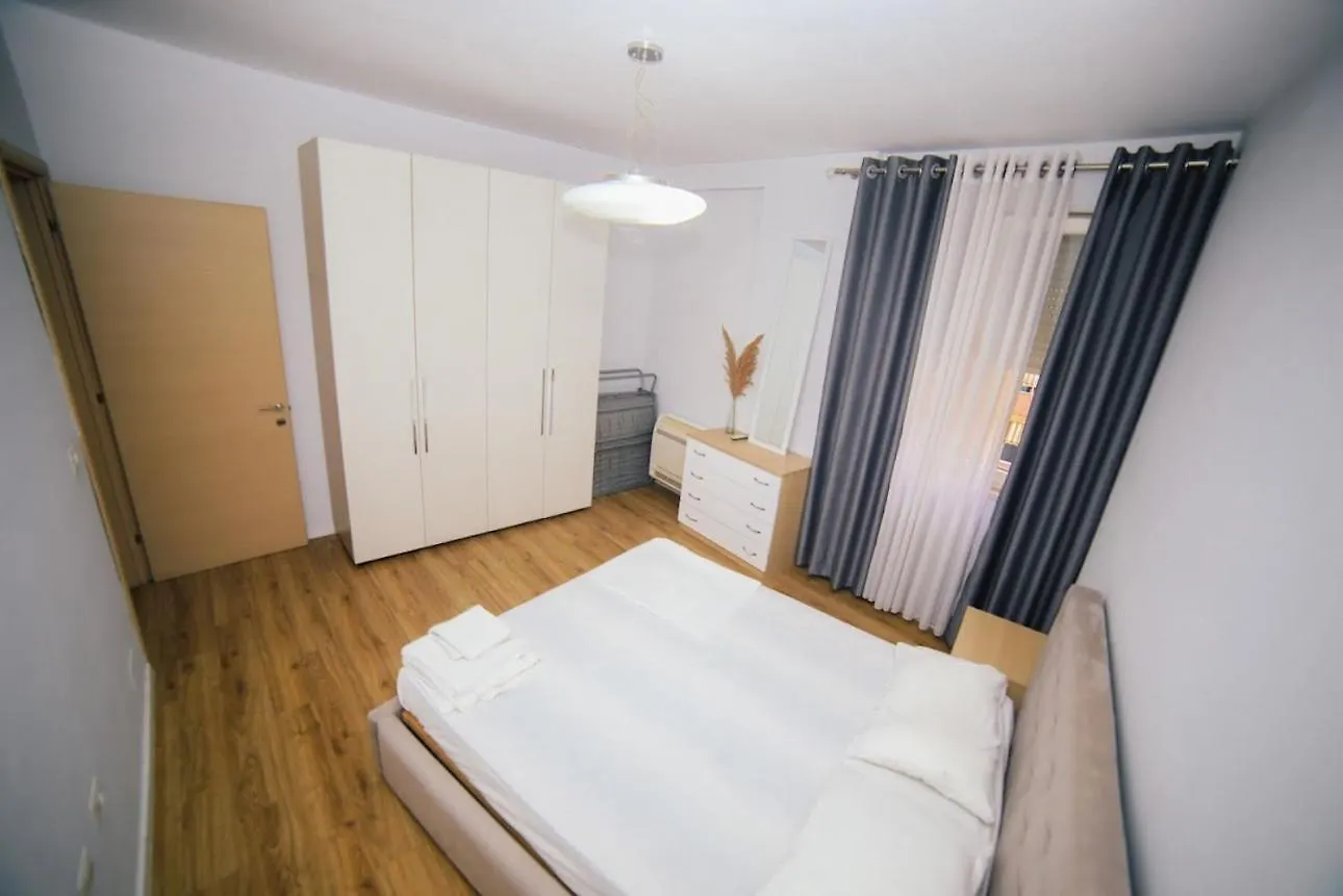 Luxury Center Apartments 3 Tirana Albania